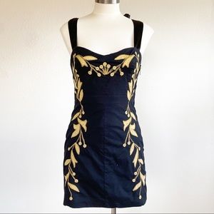 ❤️Free People Black with Gold Embroidery Dress Sz 2